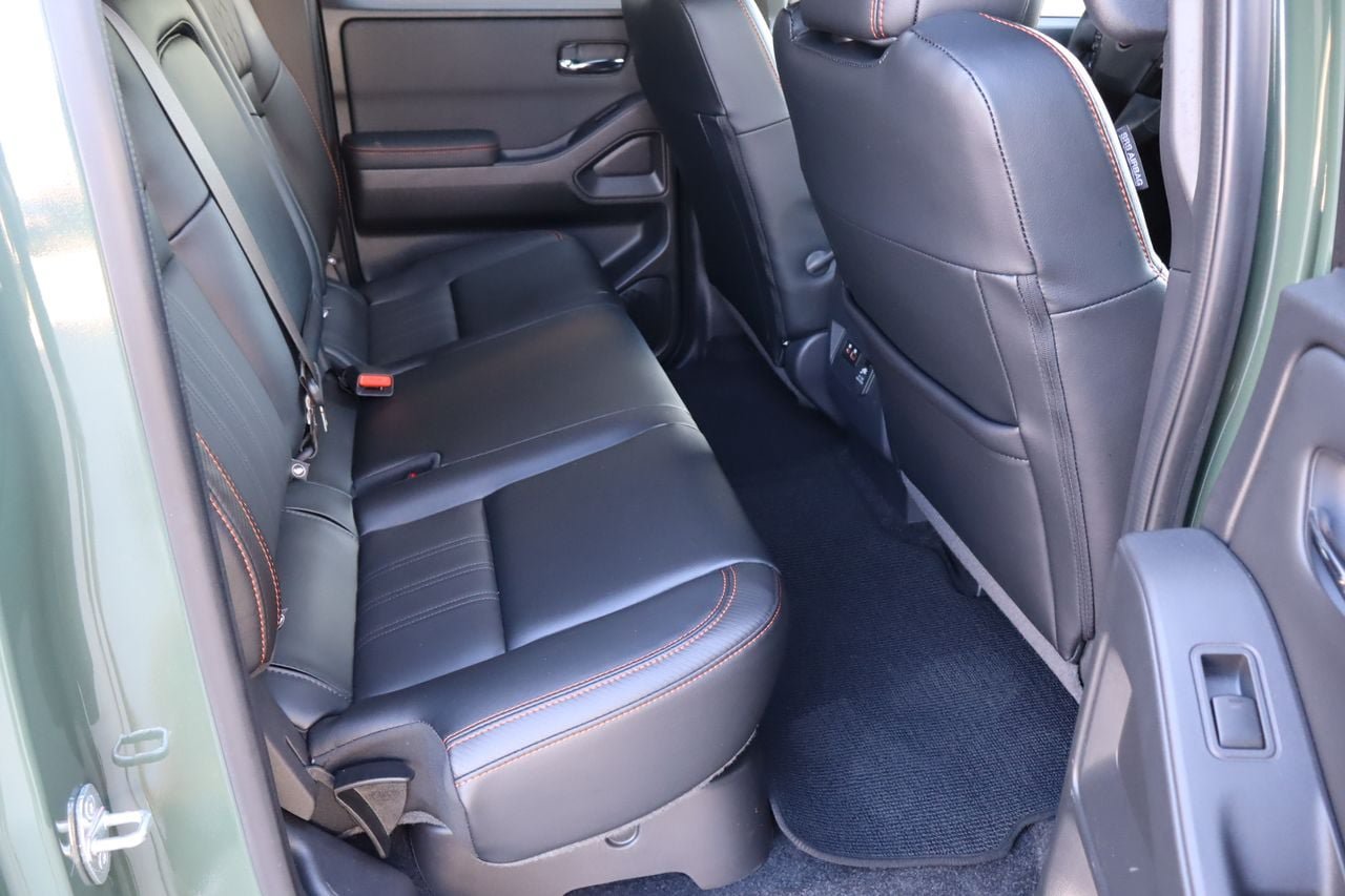 Used 2023 Nissan Frontier Pro-X w/ Pro-X Premium Package RWD image 18