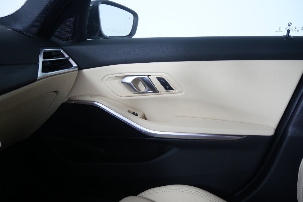 New 2026 BMW 330i Sedan w/ Premium Package RWD image 23