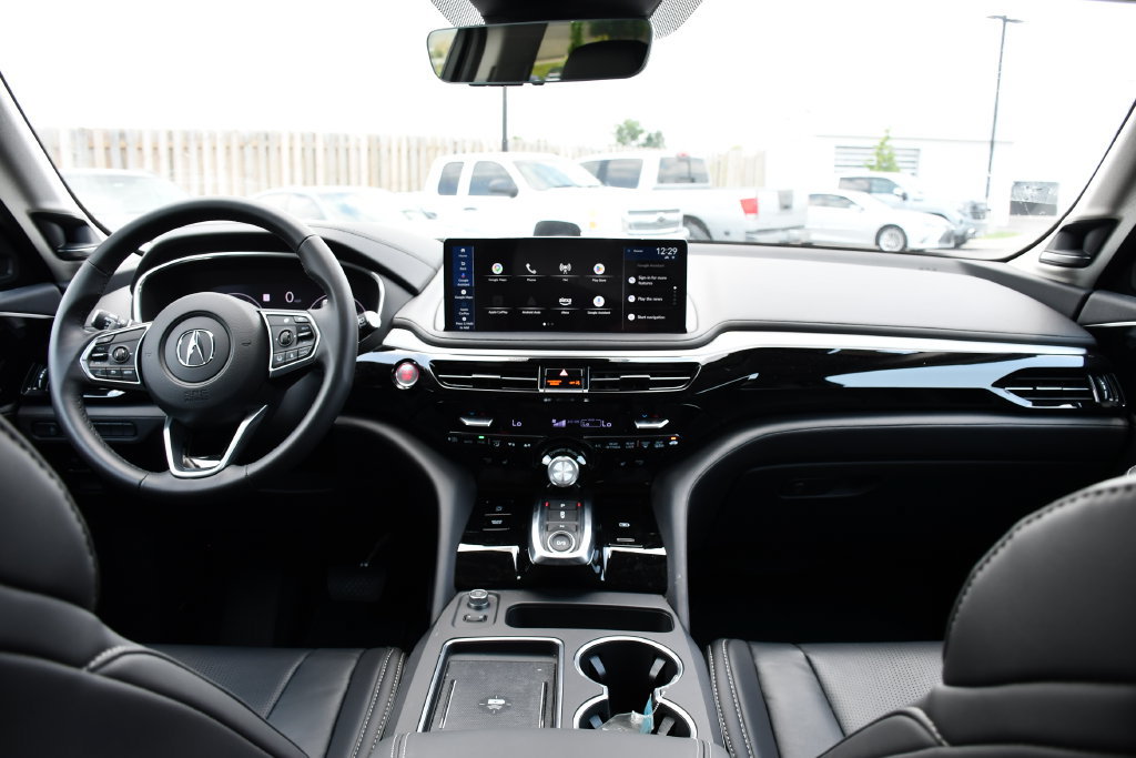 Certified 2026 Acura MDX w/ Technology Package FWD image 19