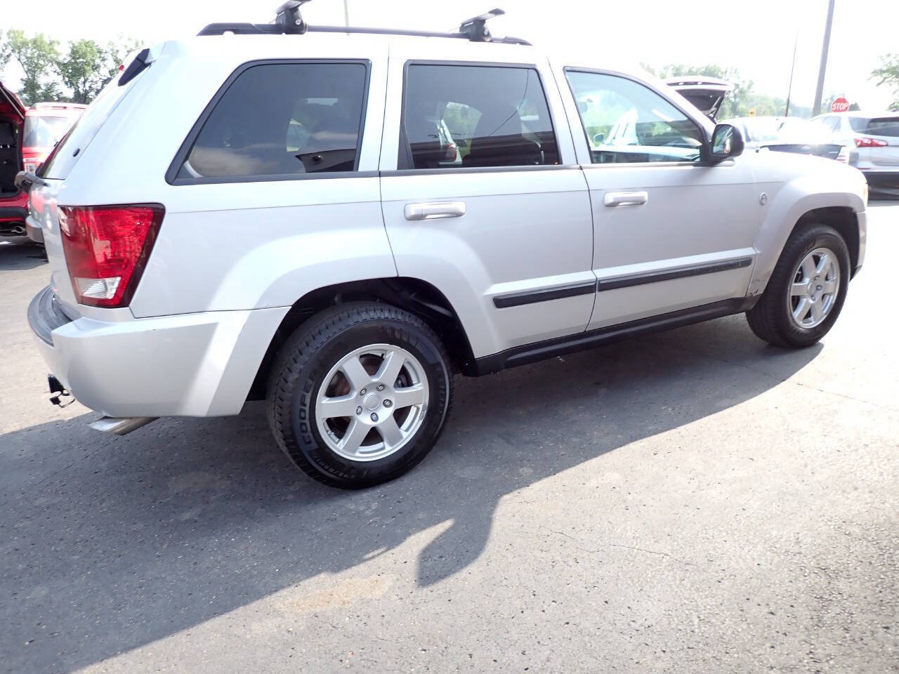 Used 2008 Jeep Grand Cherokee Laredo AWD/4WD image 6