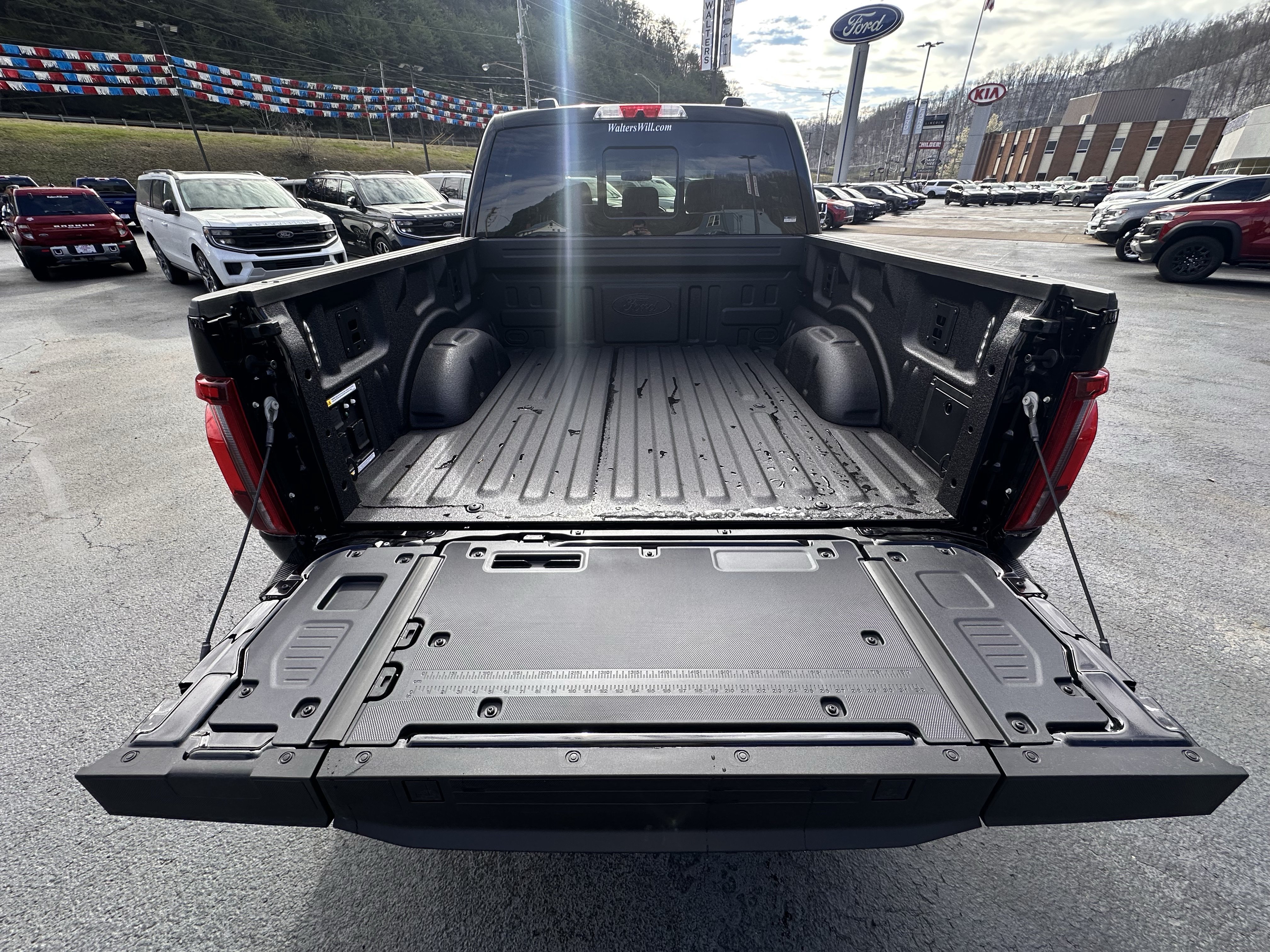 New 2026 Ford F150 Platinum w/ Equipment Group 703A Plus AWD/4WD image 29