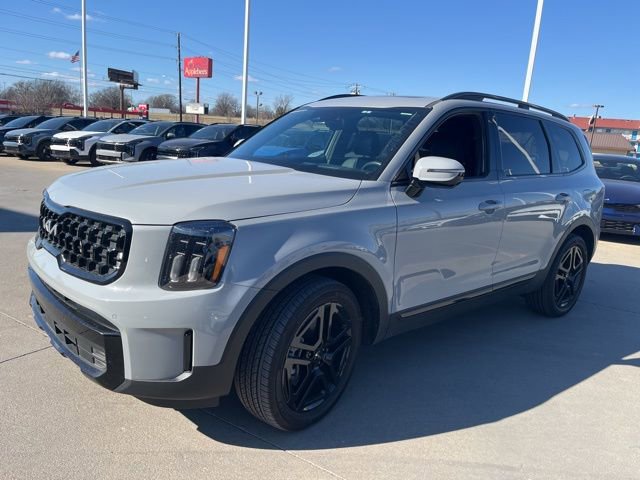Used 2024 Kia Telluride SX Prestige X-Line image 2