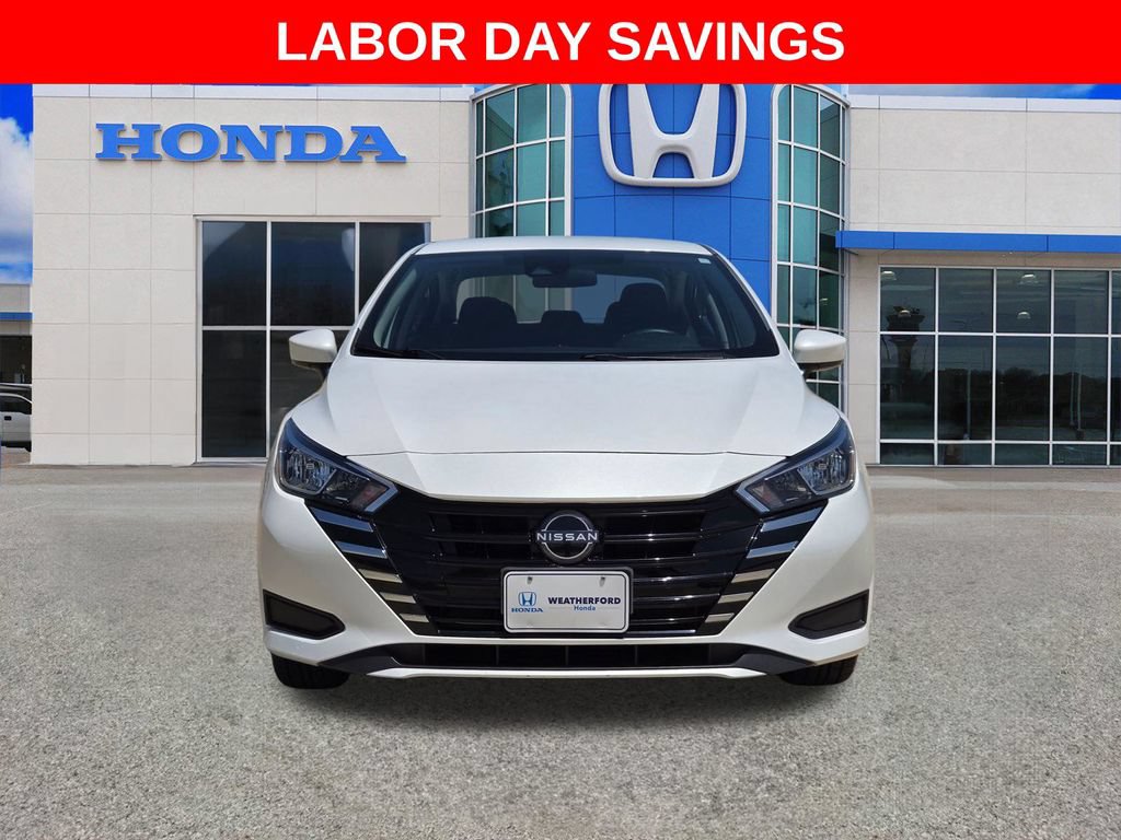 Used 2024 Nissan Versa SV FWD image 8