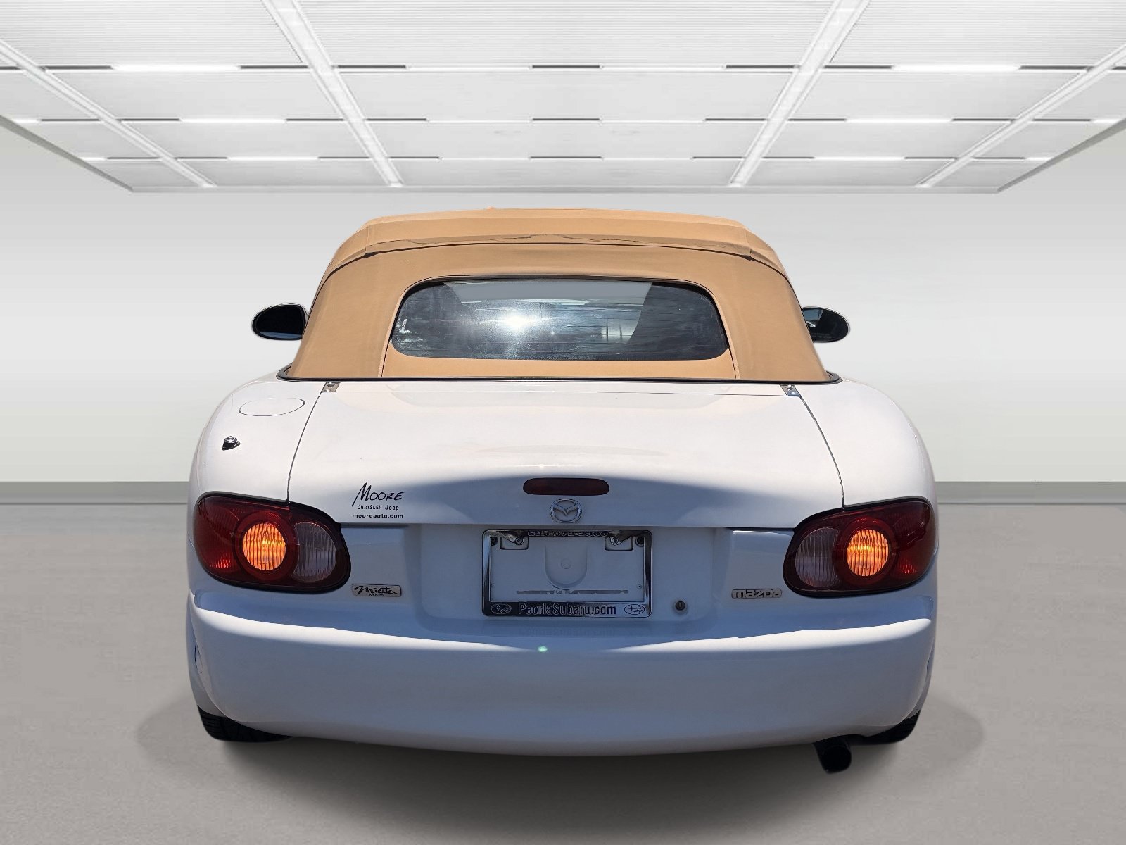 Used 2004 MAZDA MX-5 Miata LS RWD image 4
