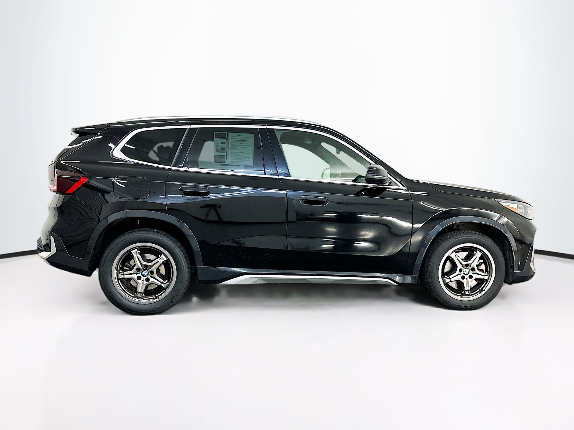 Used 2025 BMW X1 xDrive28i image 10