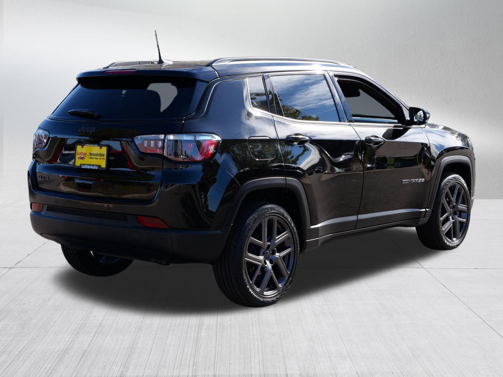 Used 2026 Jeep Compass Limited AWD/4WD image 7