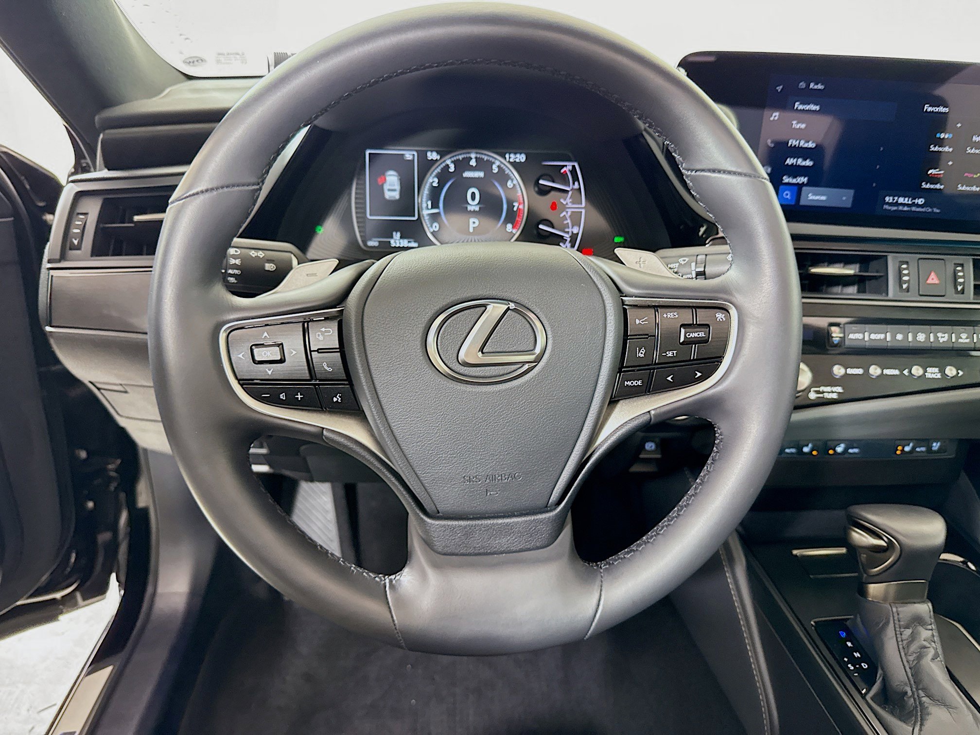 Certified 2025 Lexus ES 350 350 w/ Premium Package image 12