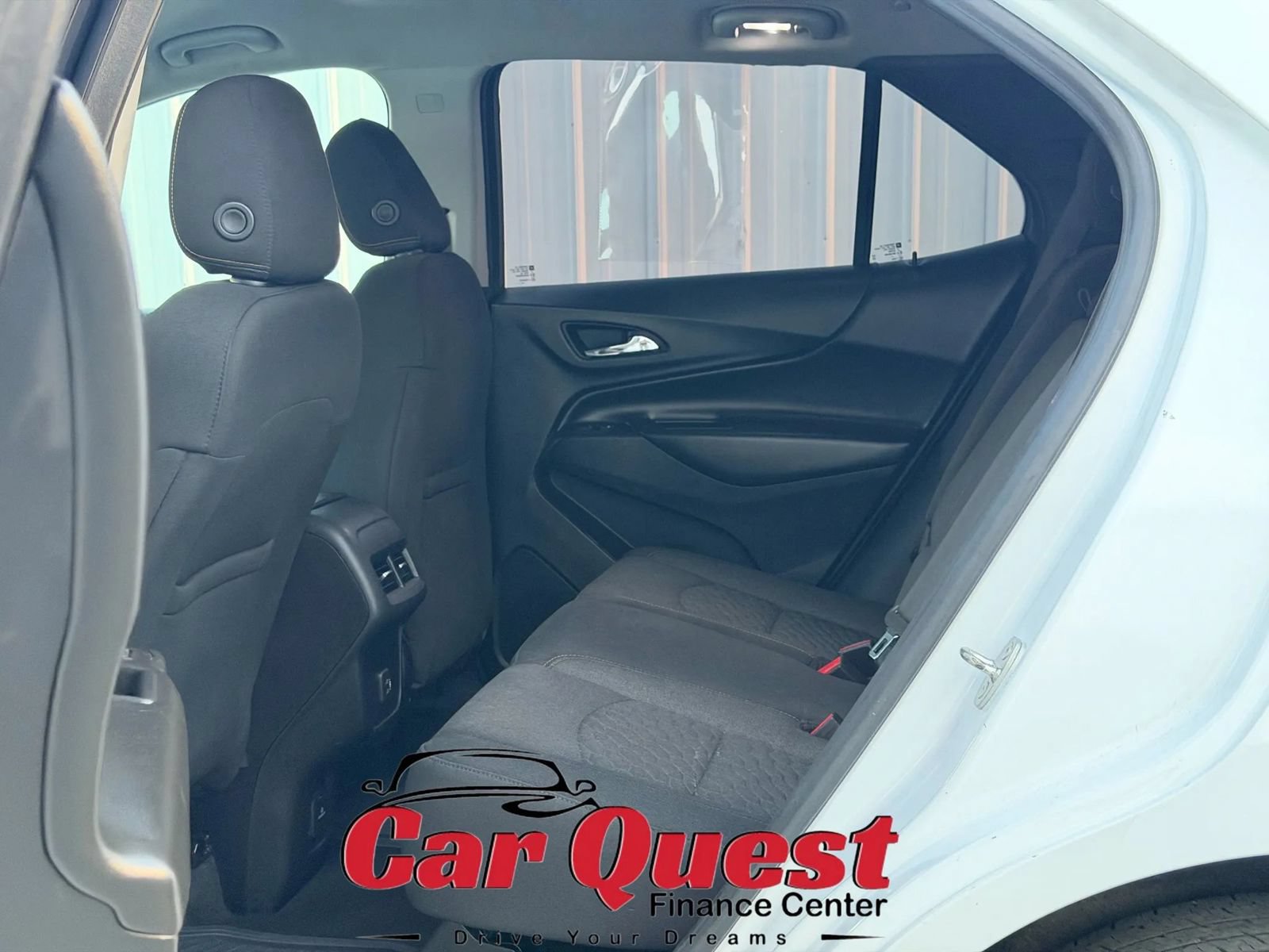 Used 2019 Chevrolet Equinox LT FWD image 12