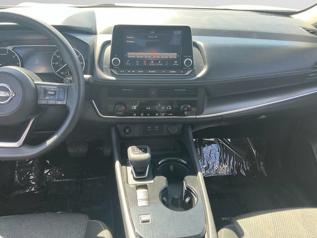 Used 2024 Nissan Rogue SV FWD image 11