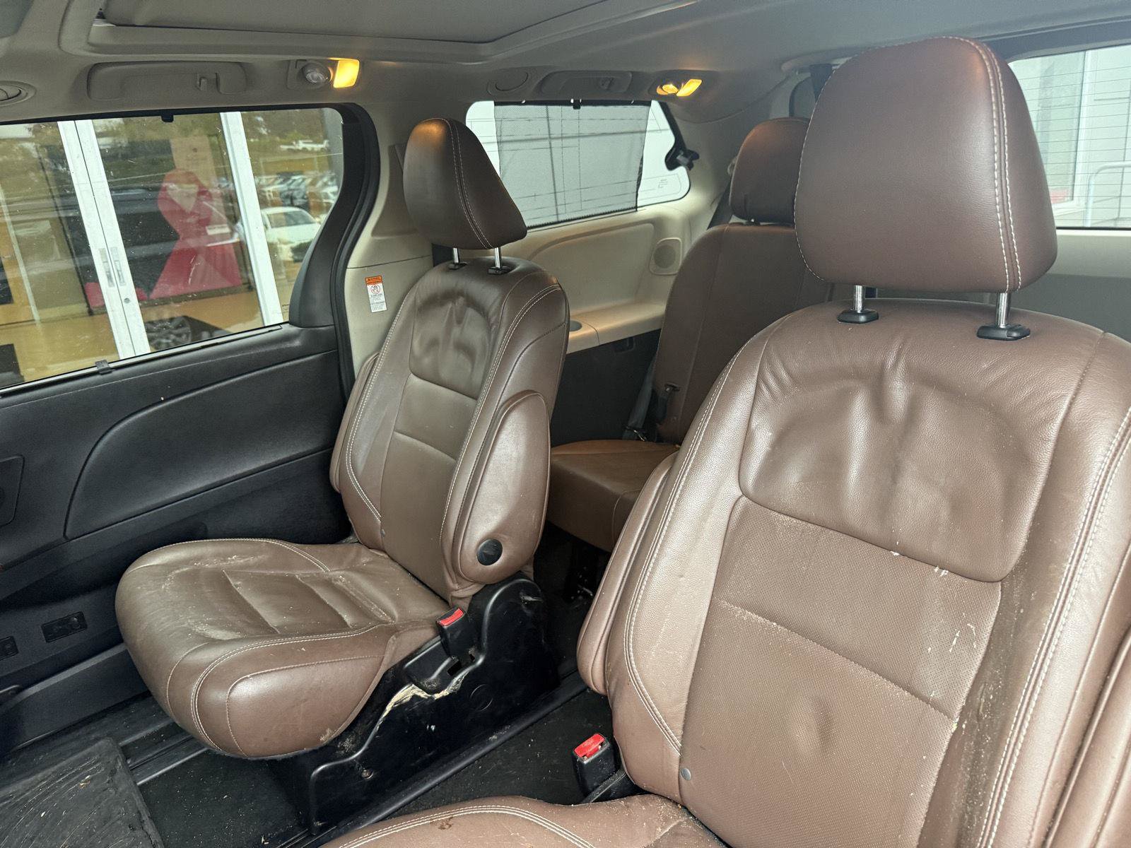 Used 2017 Toyota Sienna Limited Premium AWD/4WD image 12