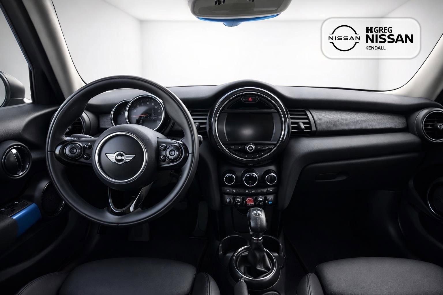 Used 2017 MINI Cooper 2-Door Hardtop FWD image 8