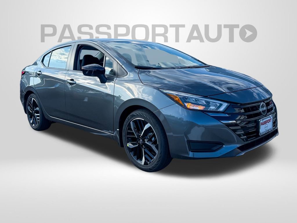 New 2025 Nissan Versa SR w/ Trunk Package image 4