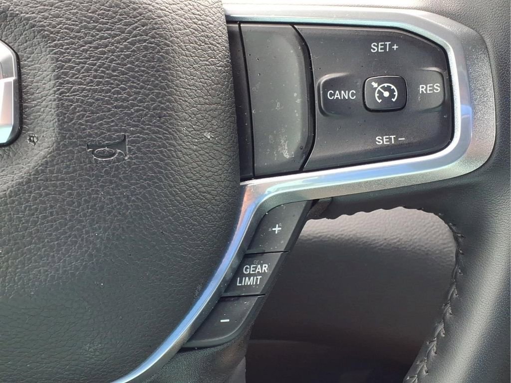 Used 2024 RAM 1500 Laramie AWD/4WD image 24