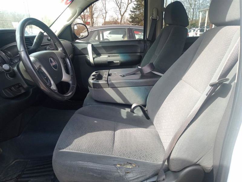 Used 2007 GMC Sierra 1500 SLE w/ SLE1 Preferred Package AWD/4WD image 7