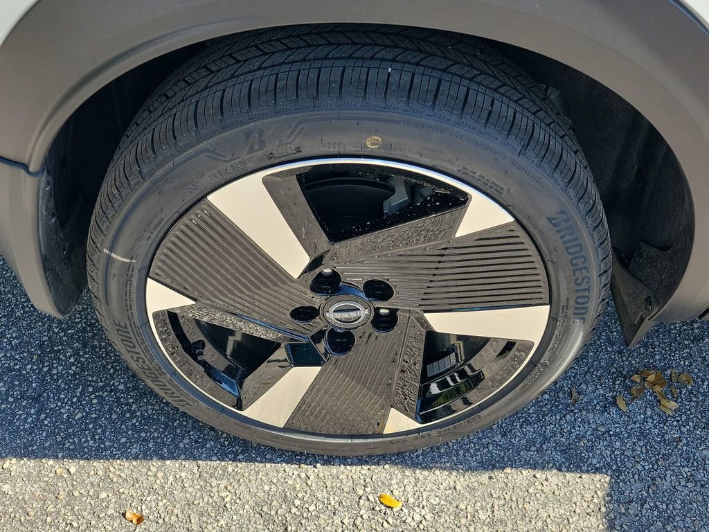 New 2026 Nissan Kicks SR w/ Cold Weather Package image 9