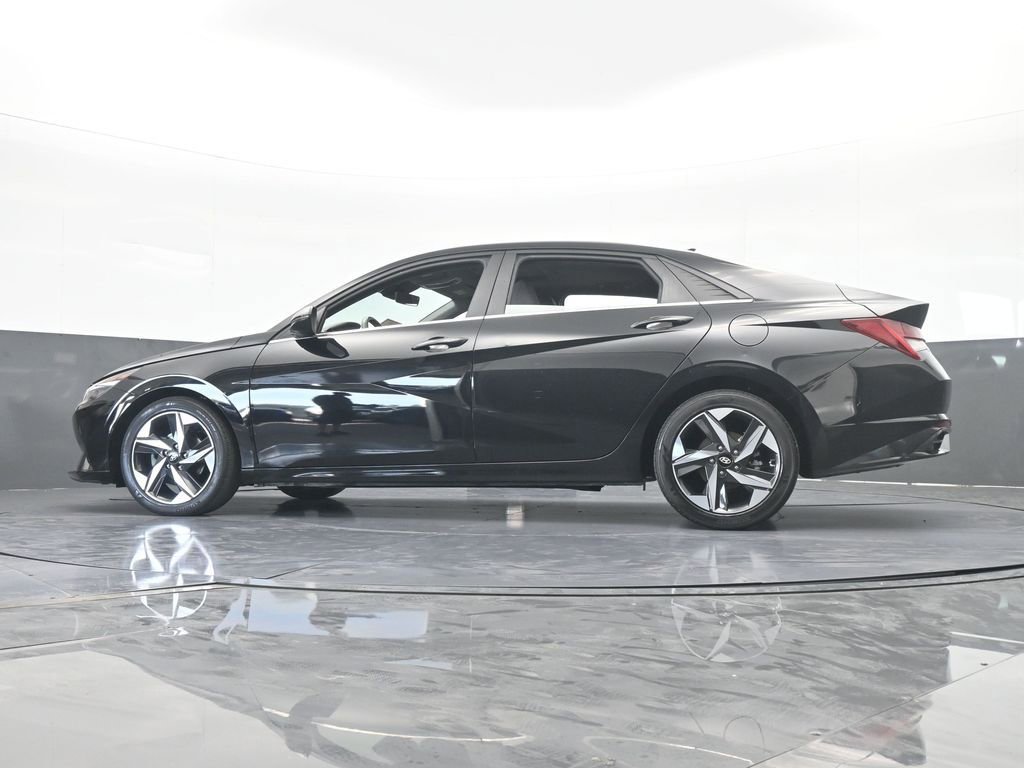 Used 2022 Hyundai Elantra SEL w/ Convenience + Premium Package image 56