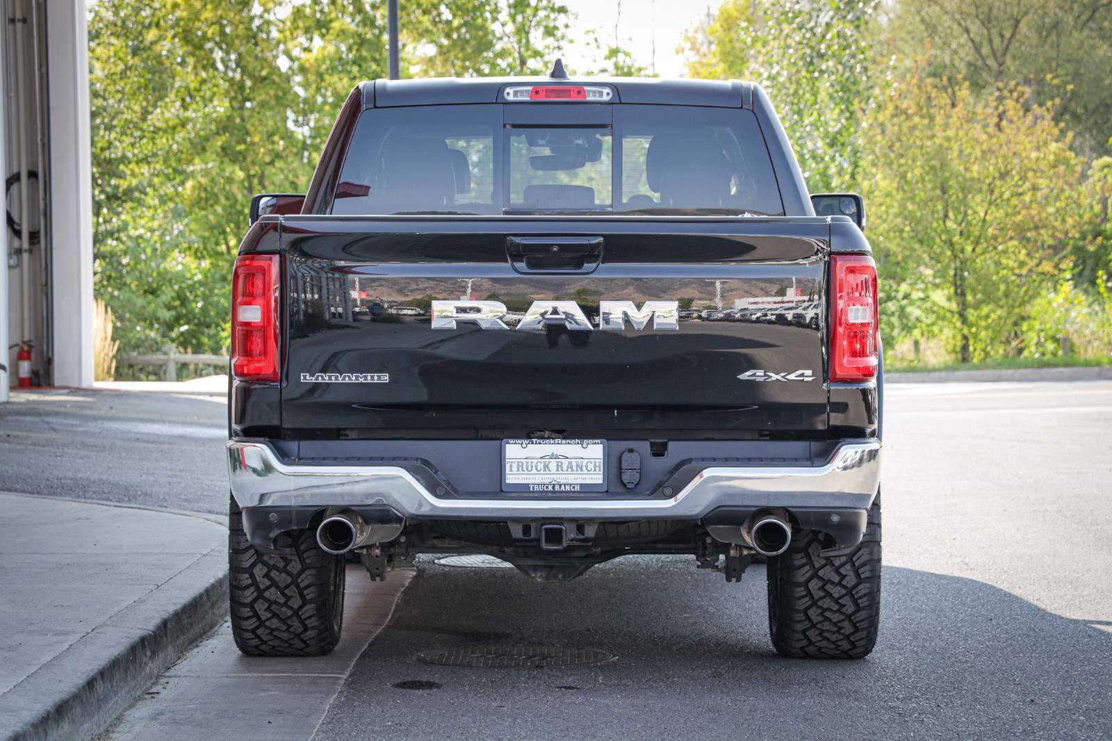 Used 2025 RAM 1500 Laramie image 4