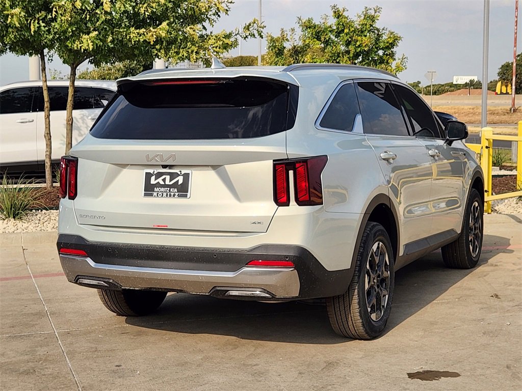 New 2026 Kia Sorento S image 4
