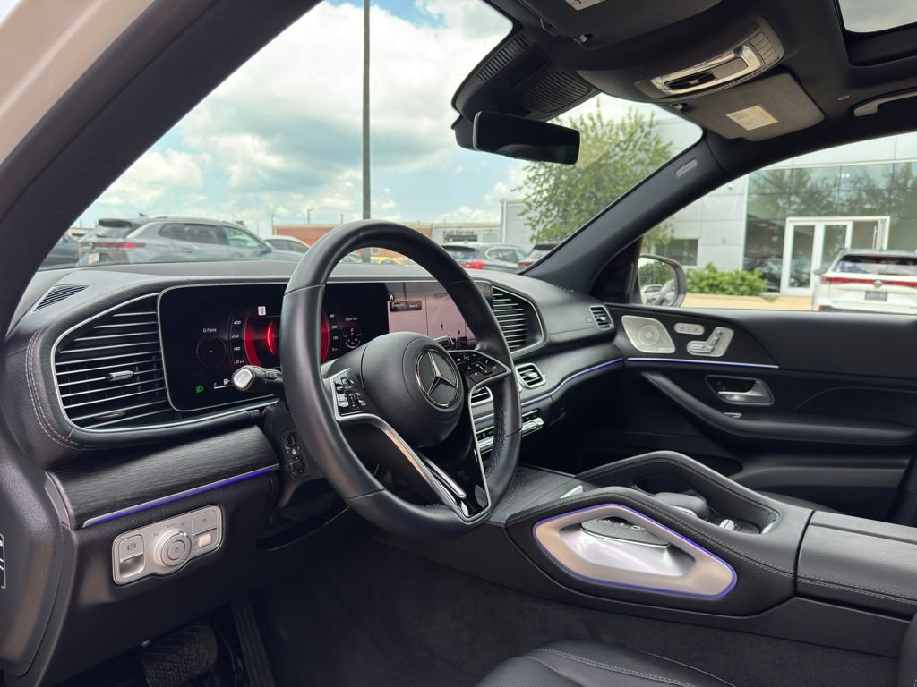 Certified 2025 Mercedes-Benz GLS 450 4MATIC image 4