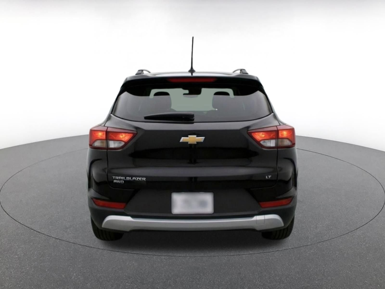 Used 2025 Chevrolet TrailBlazer LT AWD/4WD image 8