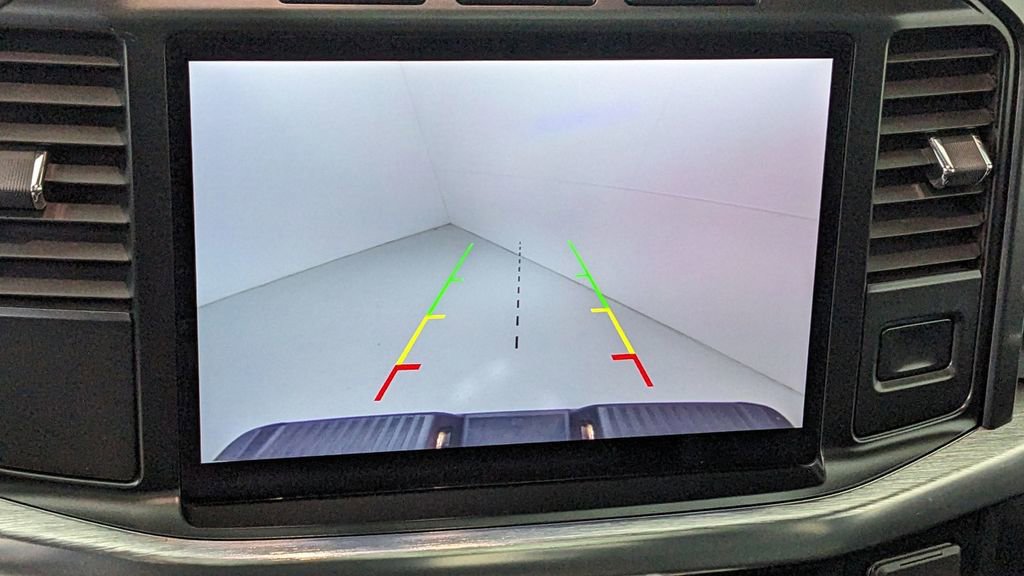 Certified 2022 Ford F150 Lariat w/ Equipment Group 502A High image 30