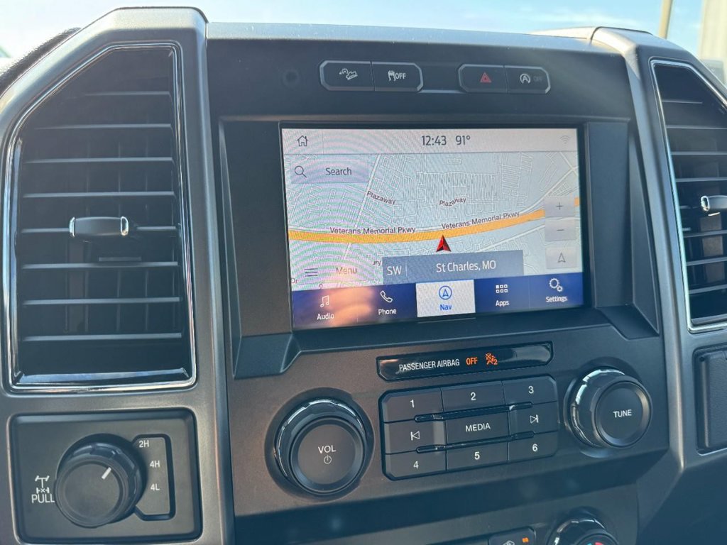 Used 2019 Ford F150 XLT w/ Equipment Group 302A Luxury AWD/4WD image 20