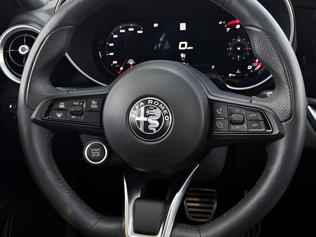 Used 2024 Alfa Romeo Giulia Ti w/ Active Assist Plus Package AWD/4WD image 13