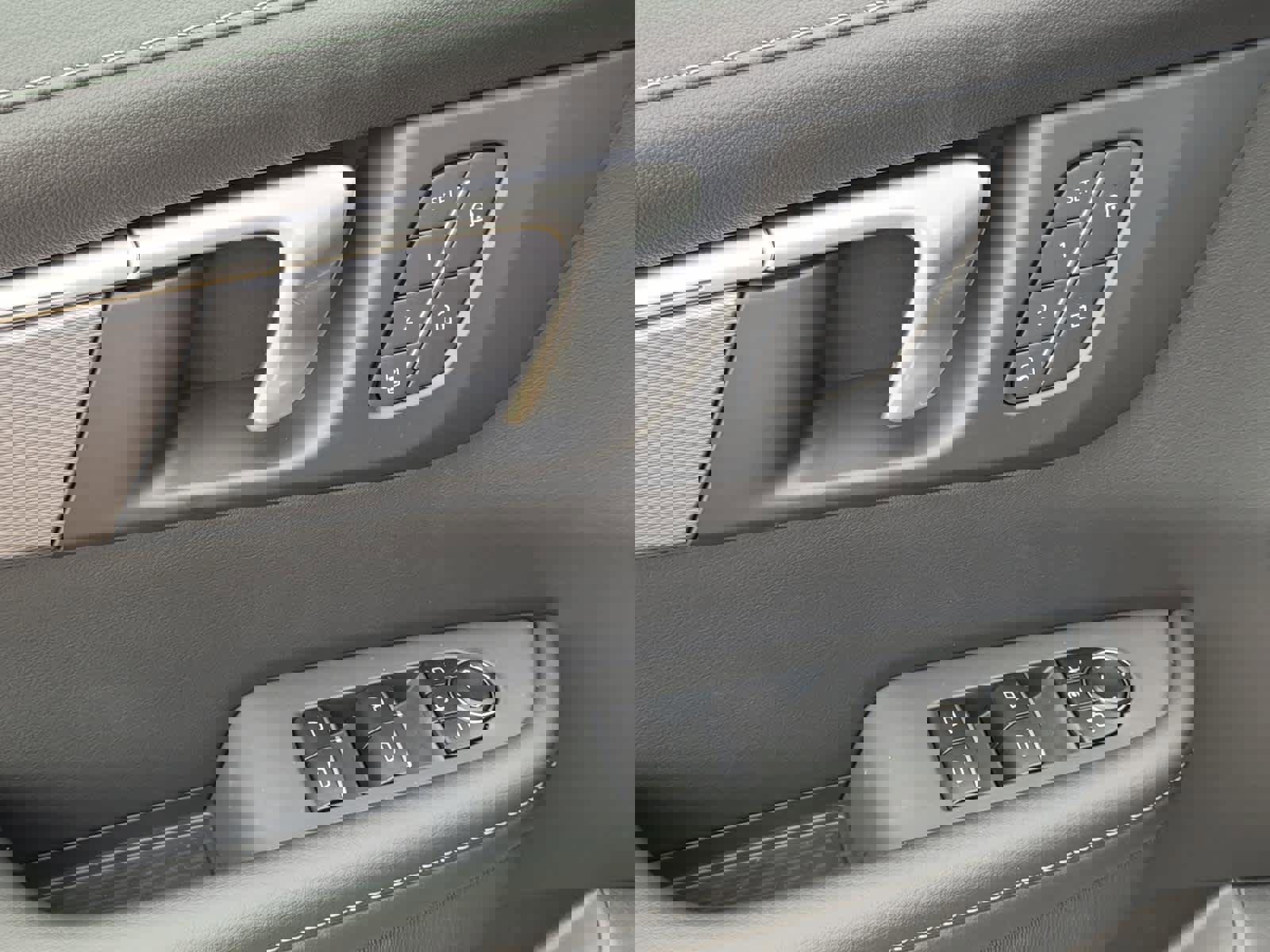 New 2026 Buick Enclave Sport Touring w/ Power Package image 9