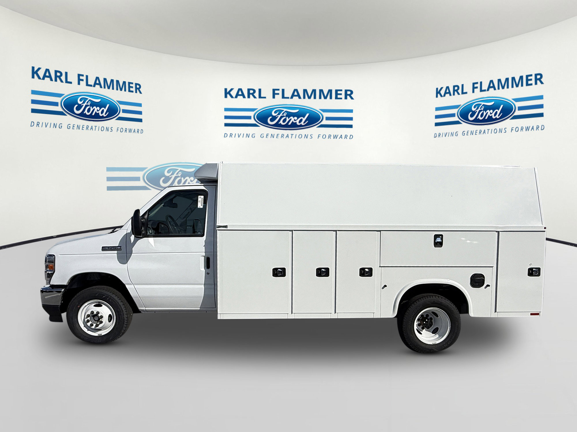 New 2026 Ford E-450 and Econoline 450 Super Duty w/ Power Equipment Group image 5