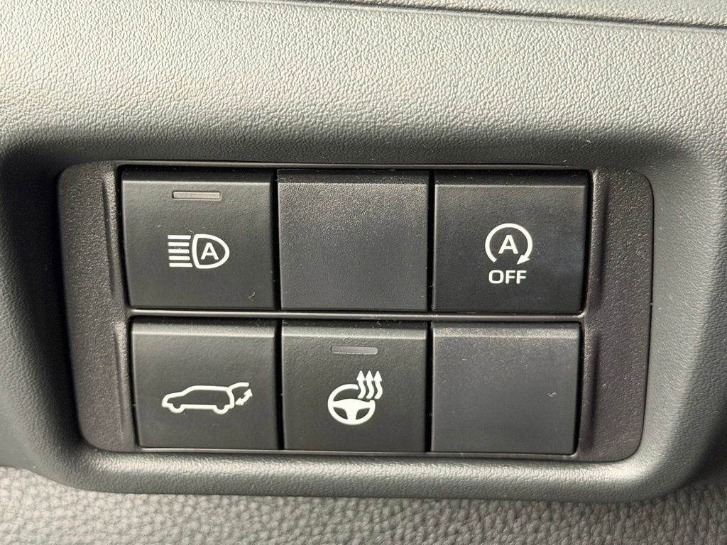 Used 2023 Toyota Highlander Limited FWD image 30