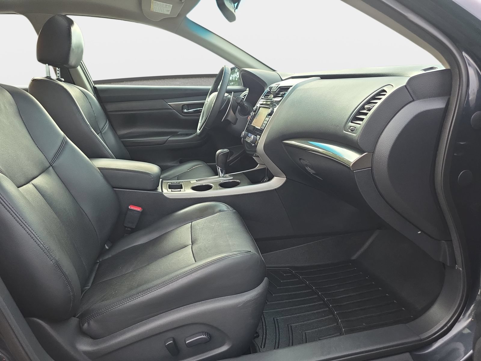 Used 2015 Nissan Altima 3.5 SL FWD image 10