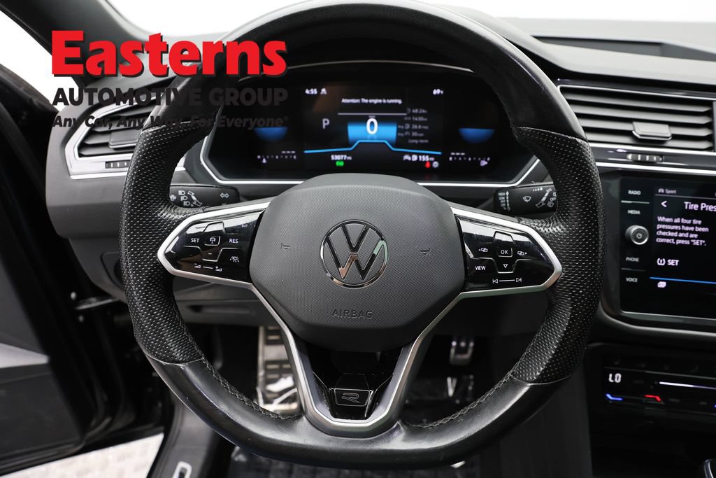 Used 2024 Volkswagen Tiguan SE R-Line AWD/4WD image 9