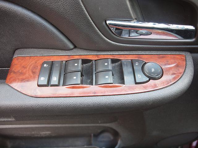 Used 2008 Chevrolet Avalanche LT w/ Convenience Package #1 AWD/4WD image 8