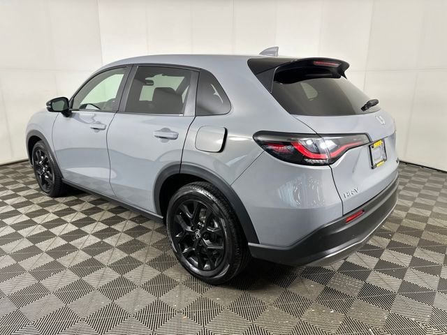 Used 2025 Honda HR-V Sport image 5