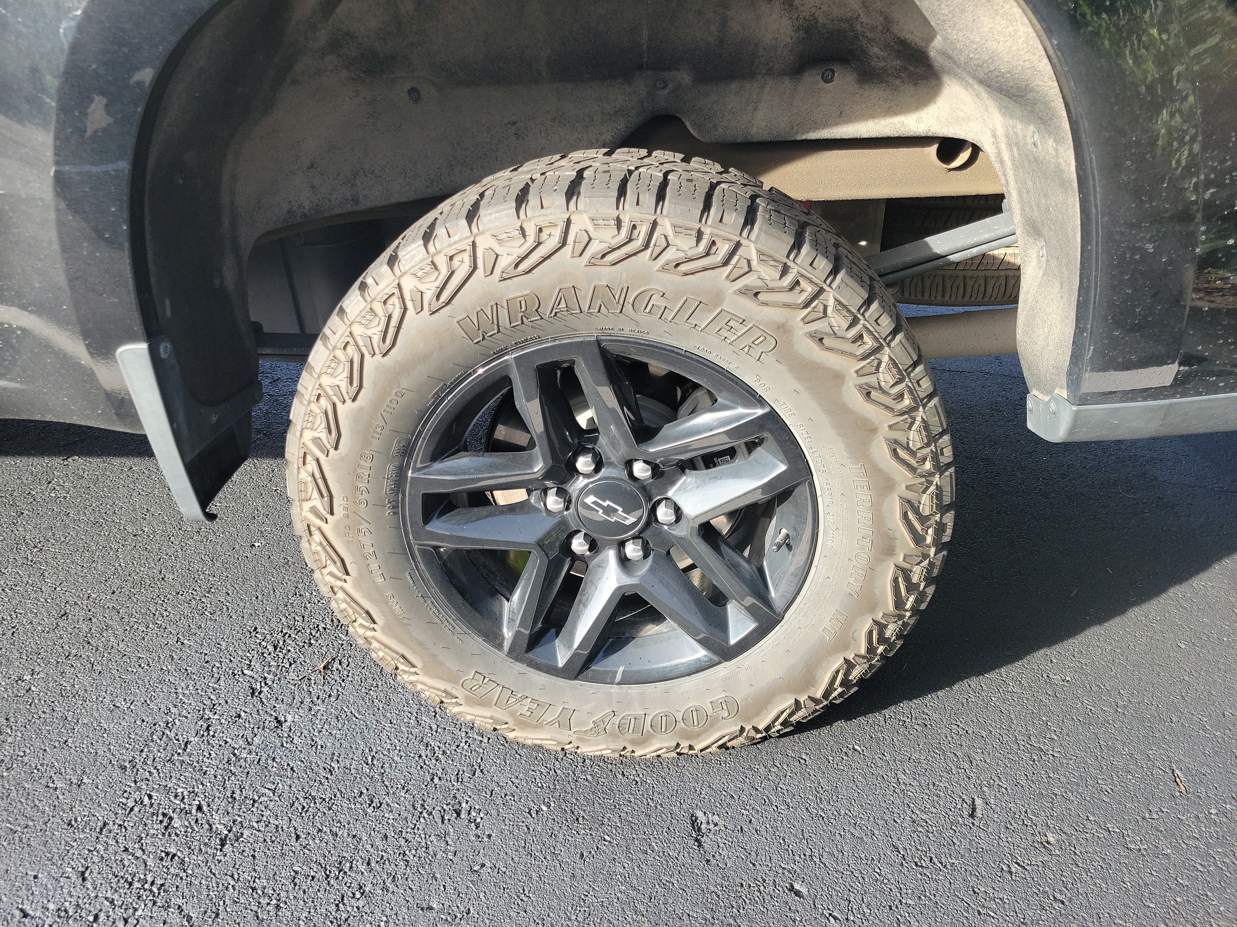 Used 2024 Chevrolet Silverado 1500 LT Trail Boss w/ Convenience Package II AWD/4WD image 24