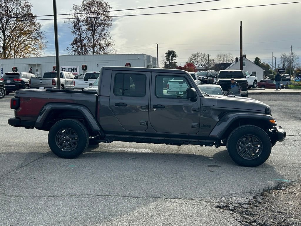 New 2026 Jeep Gladiator Sport AWD/4WD image 4