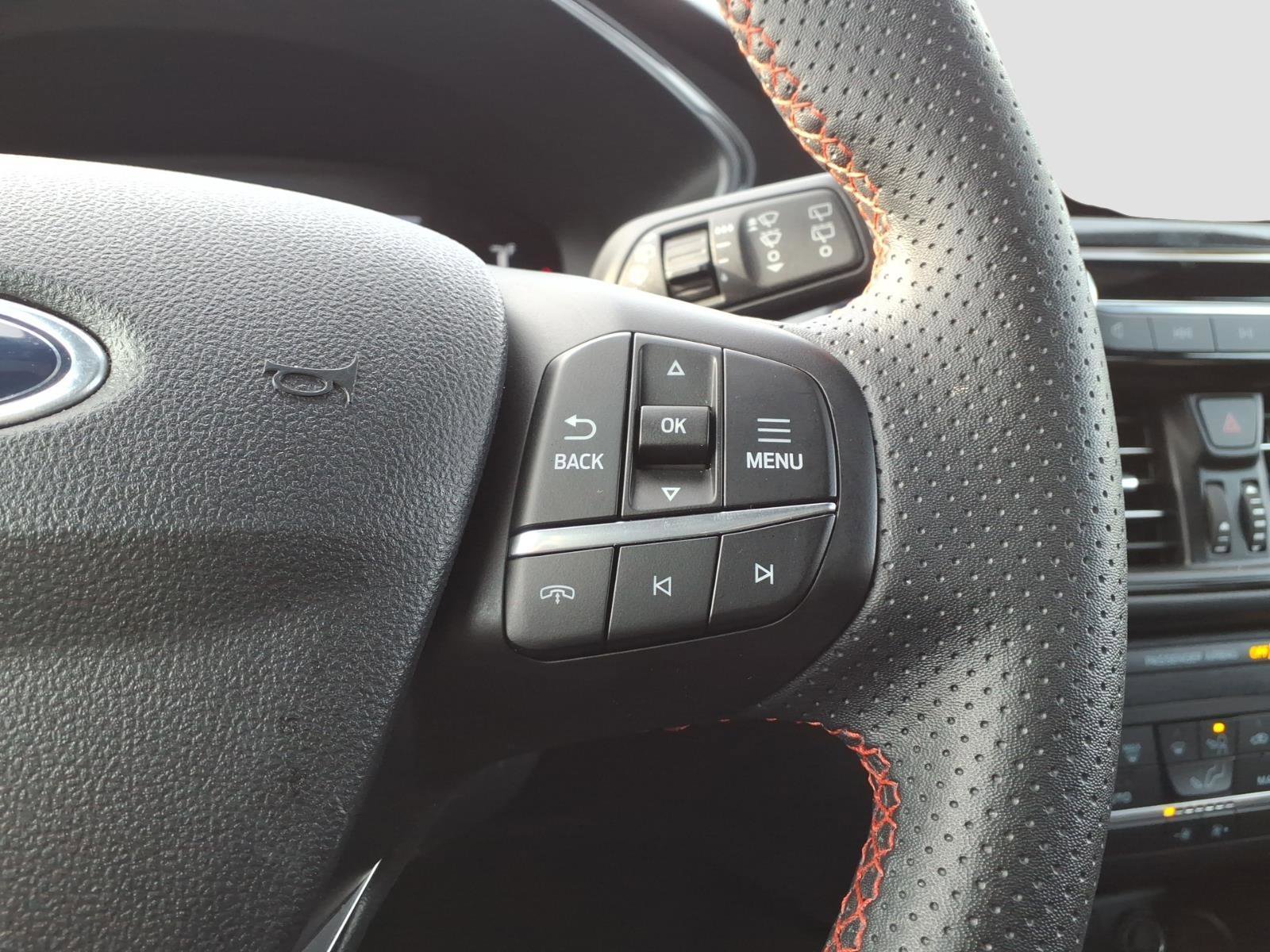 Used 2025 Ford Escape ST-Line image 24