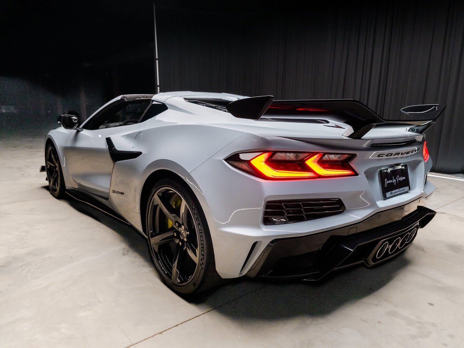 Used 2023 Chevrolet Corvette Z06 w/ Z07 Performance Package image 66
