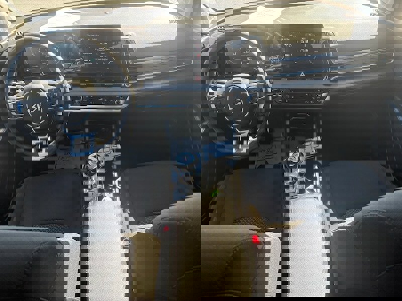 Used 2023 Kia Sportage LX image 9