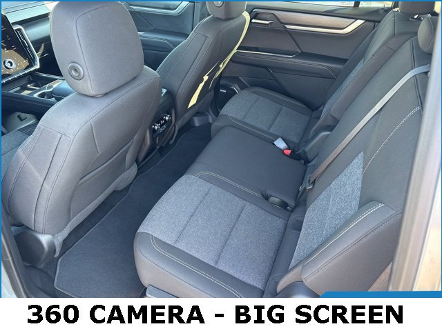 Used 2025 GMC Acadia Elevation image 14