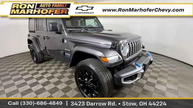 Used 2024 Jeep Wrangler Unlimited Sahara w/ Technology Group AWD/4WD image 1