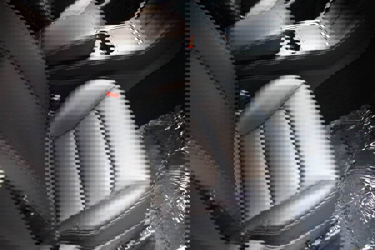 Used 2022 Tesla Model Y Long Range image 45