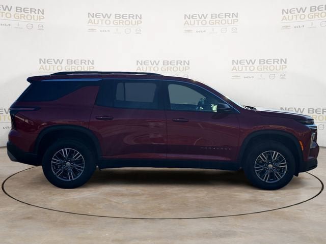 New 2025 Chevrolet Traverse LT w/ Driver Confidence Package FWD image 6