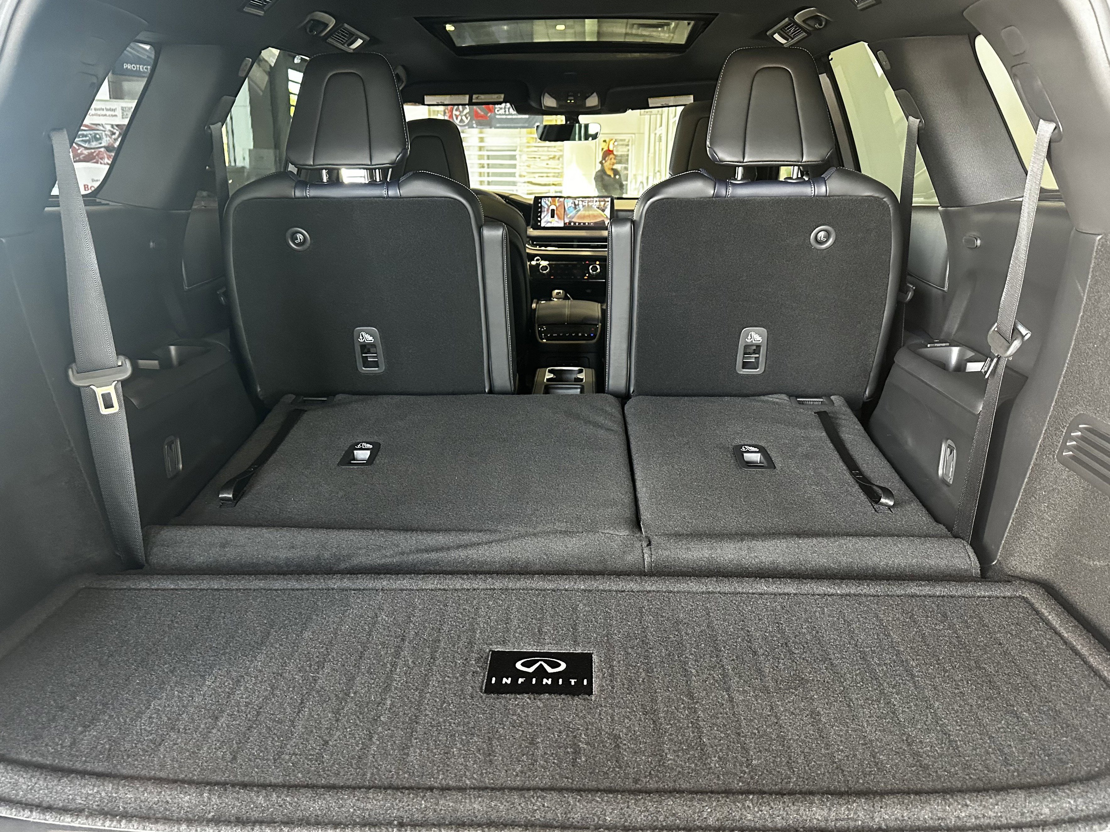 New 2026 INFINITI QX60 Sport w/ Dark Cargo Package image 7