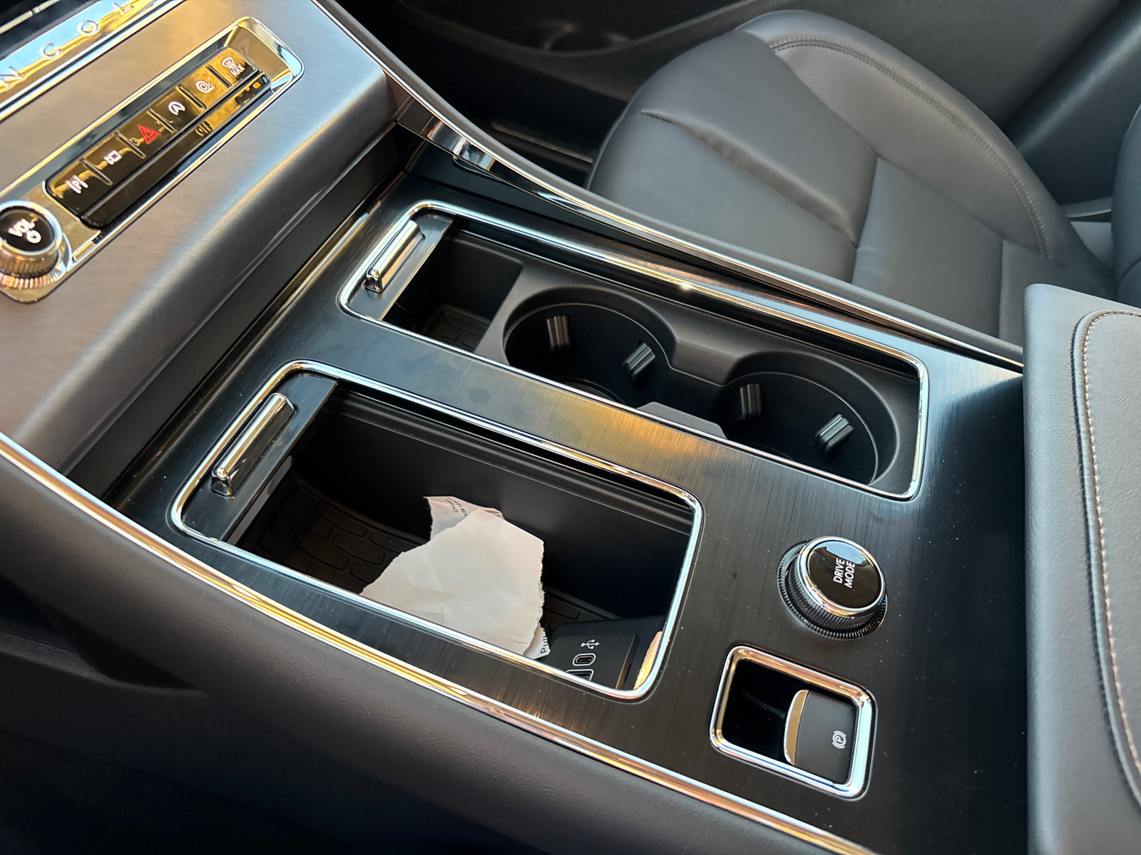New 2027 Lincoln Aviator AWD image 21