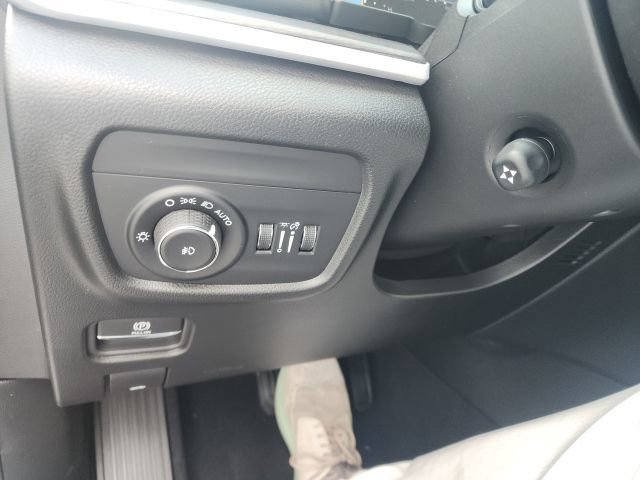 New 2025 Jeep Grand Cherokee Limited w/ Luxury Tech Group II image 19