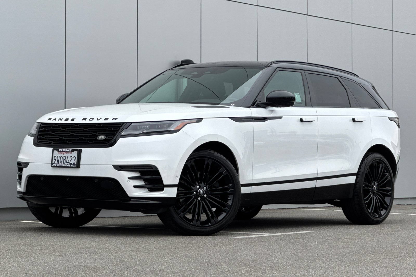 Certified 2026 Land Rover Range Rover Velar Dynamic SE AWD/4WD image 1