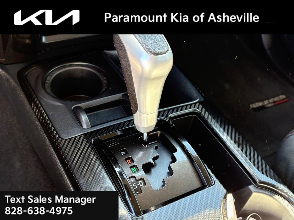 Used 2024 Toyota 4Runner TRD Off-Road image 27