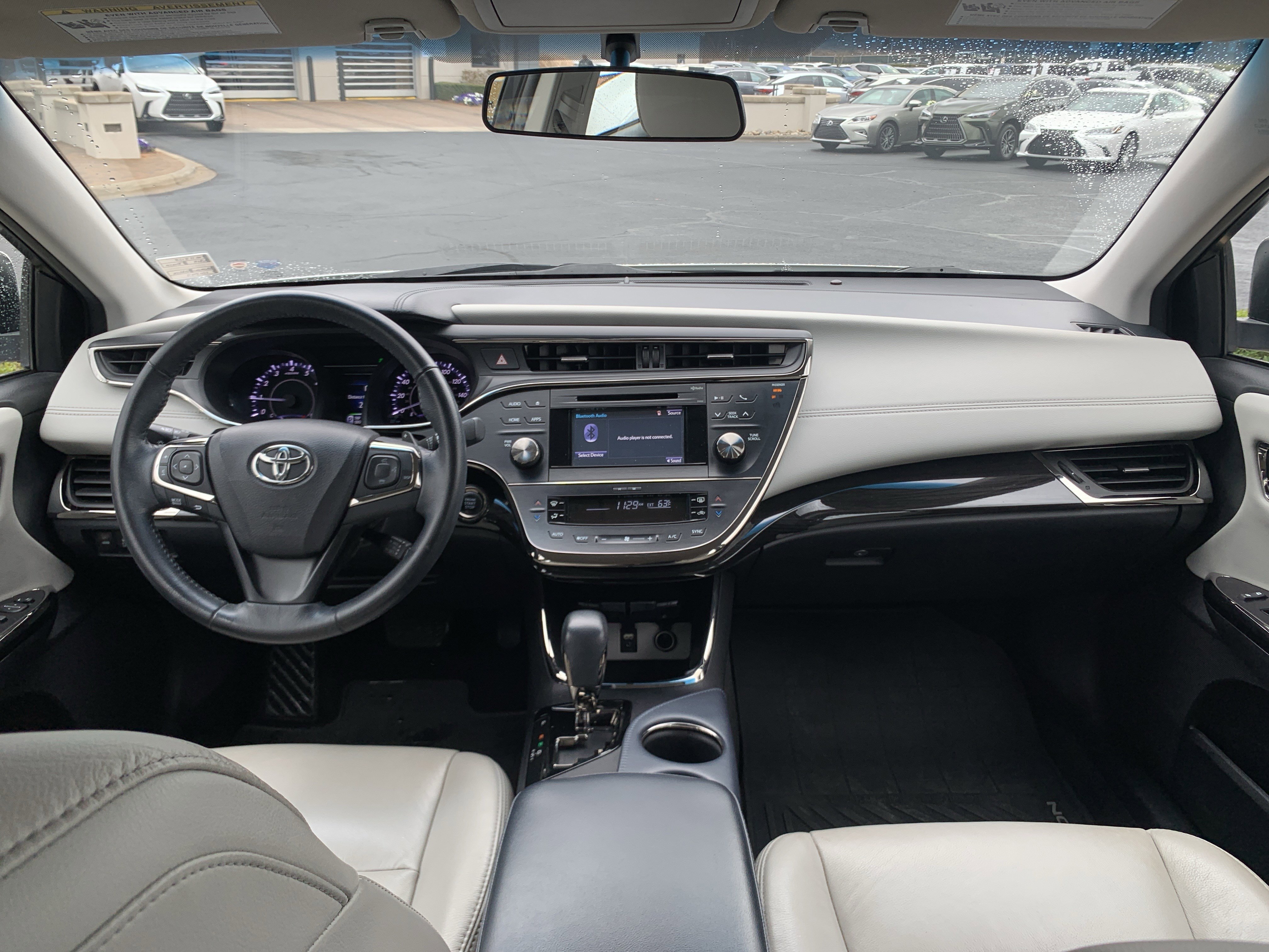 Used 2015 Toyota Avalon XLE image 30