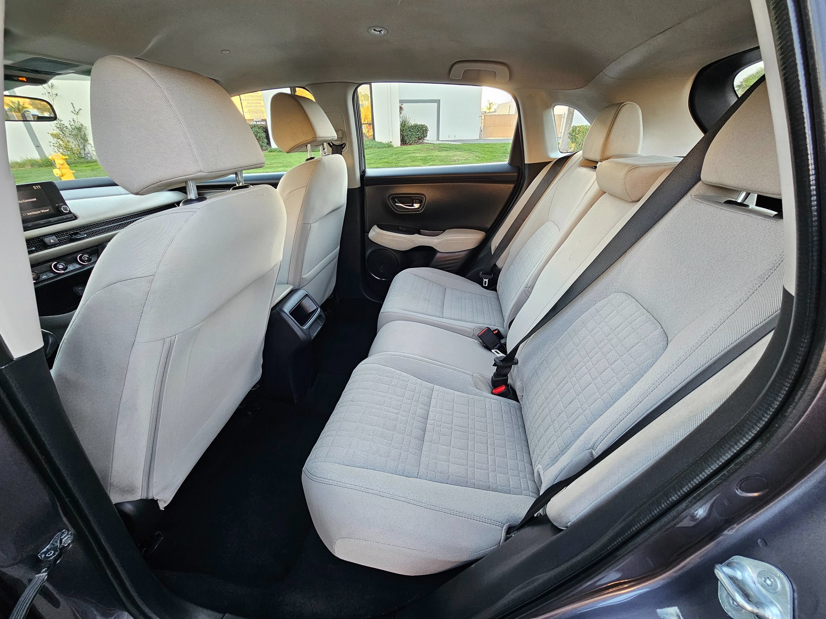 Used 2023 Honda HR-V LX image 17